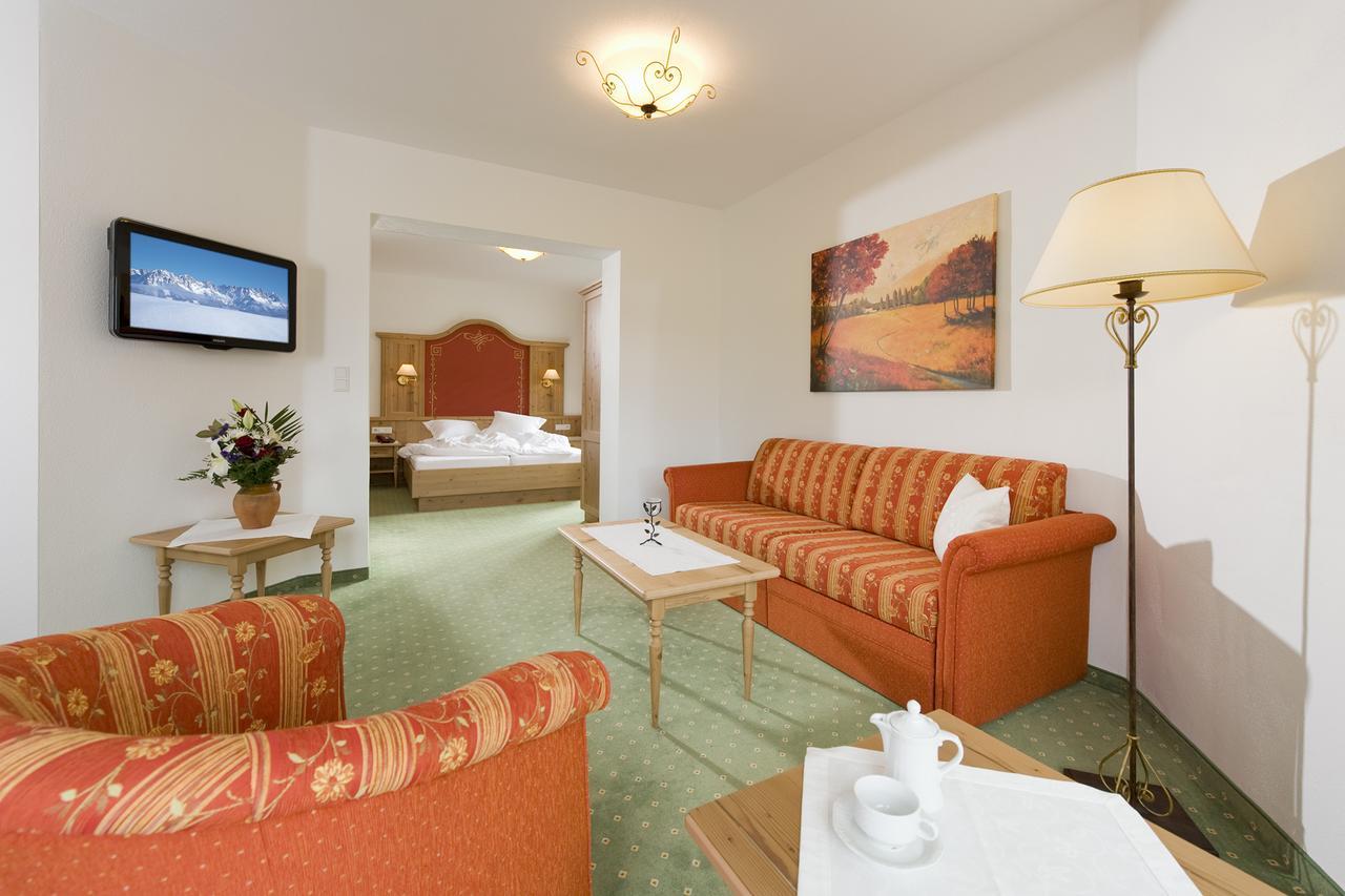 Landhotel Foehrenhof المو المظهر الخارجي الصورة